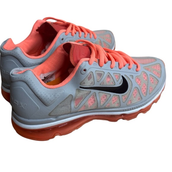 Nike Women's Athletic Shoes in Gray and Coral - Picture 2 of 15